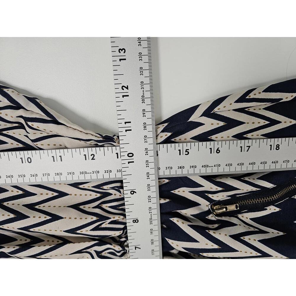 Speed Control Chevron Dress - Picture 14 of 14